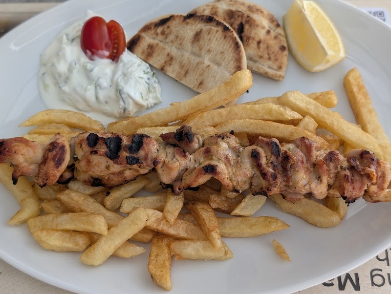 Almi family restaurant - Photo 4