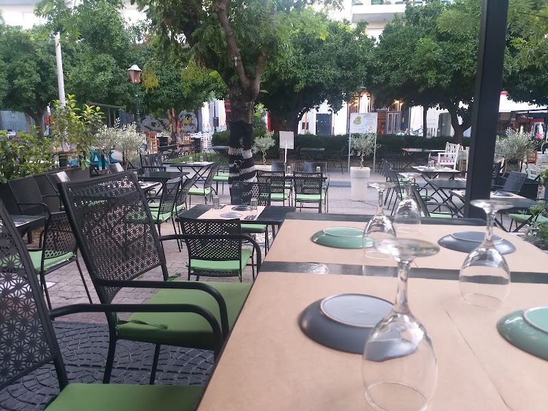 Rooster restaurant patra - Photo 1