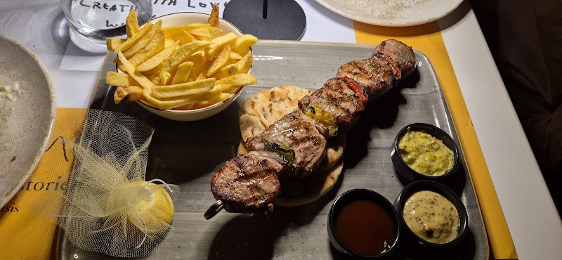 Kitchen Bar - Photo 3