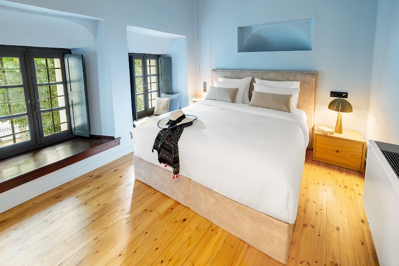 Kenta Mountain Hotel & Gastrobar - Photo 2