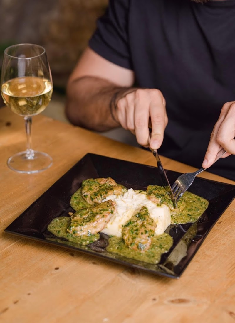 Μεσογειακό Mediterranean Restaurant - Photo 2