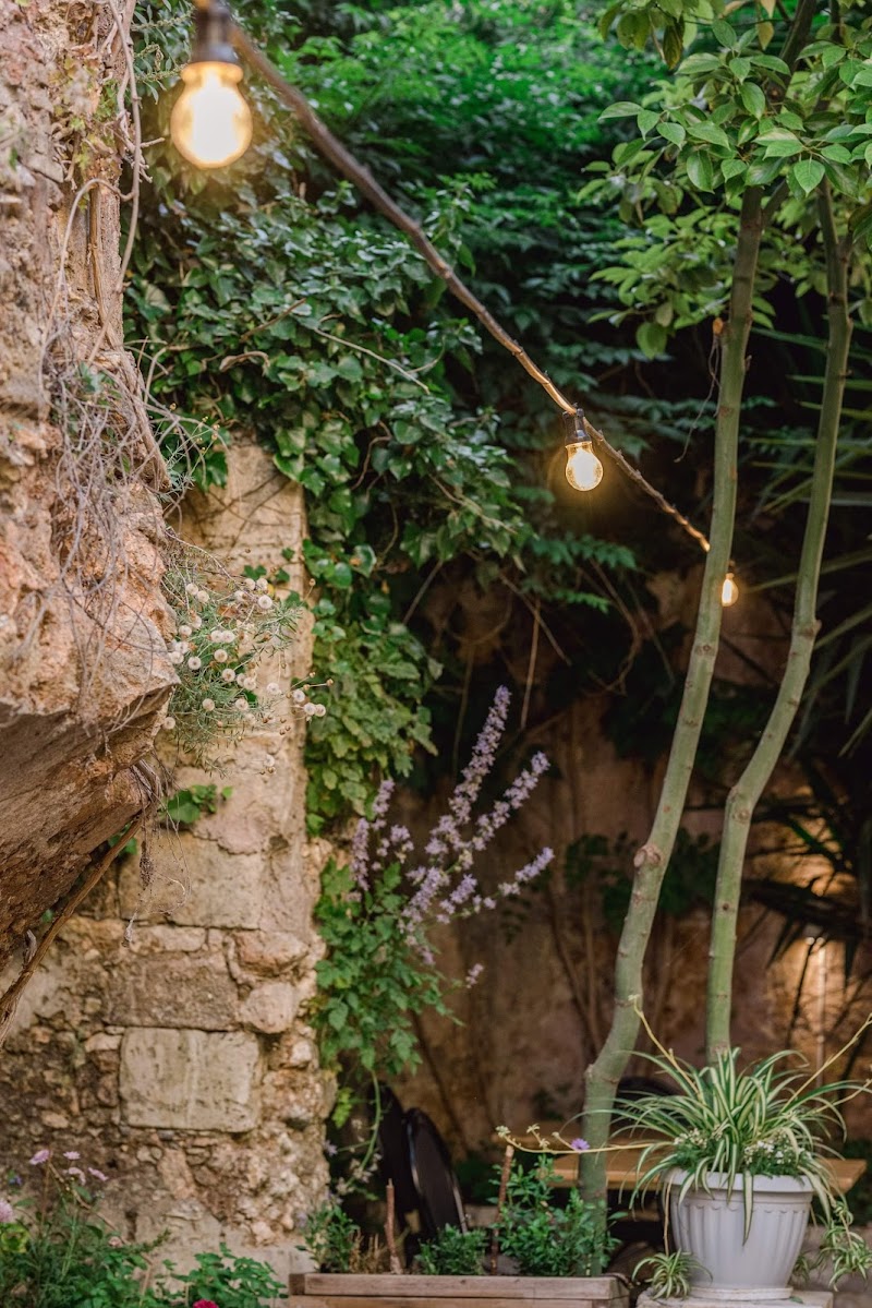 Μεσογειακό Mediterranean Restaurant - Photo 4