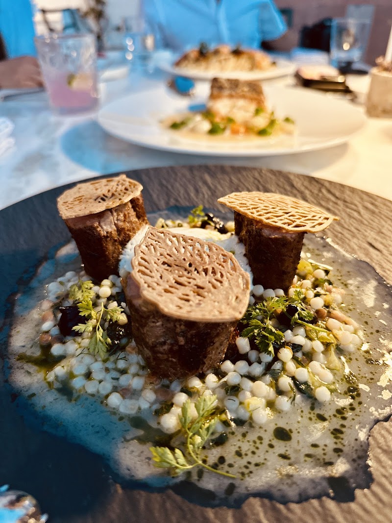 Solis Occasum Restaurant - Photo 4