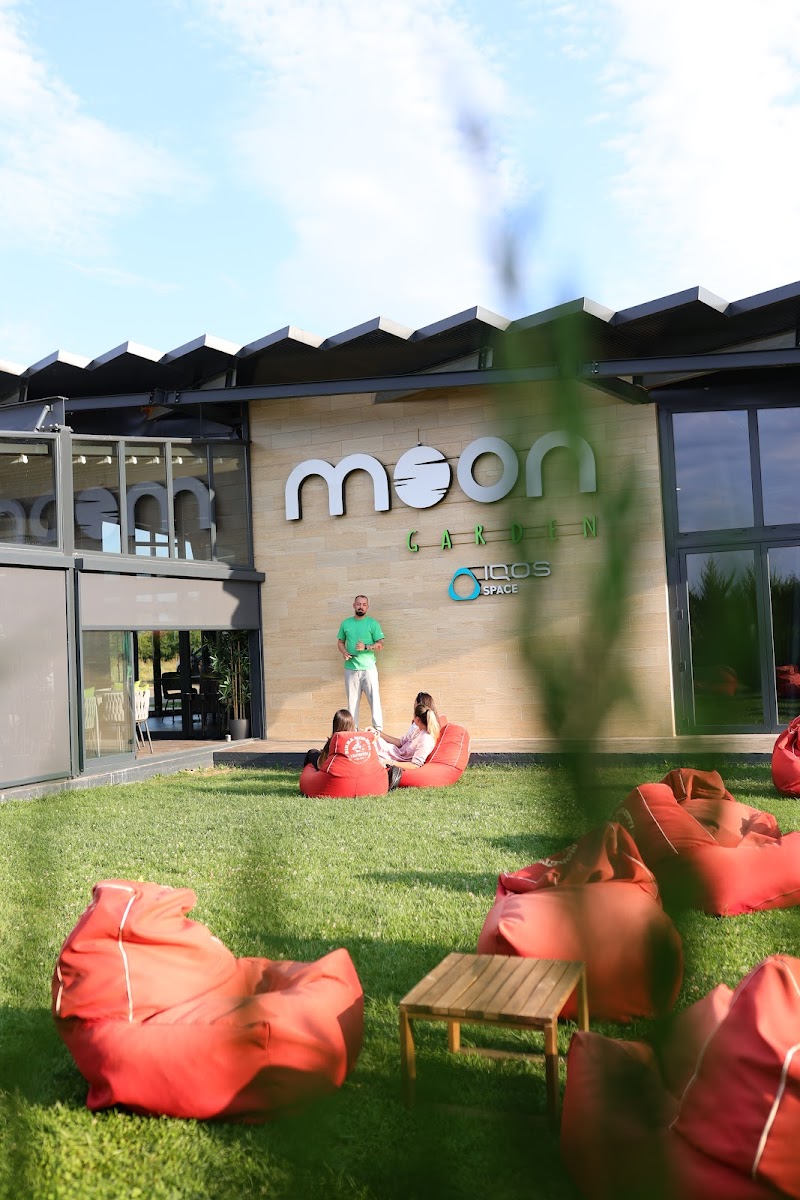 Restaurant MOON Garden Timișoara - Photo 1