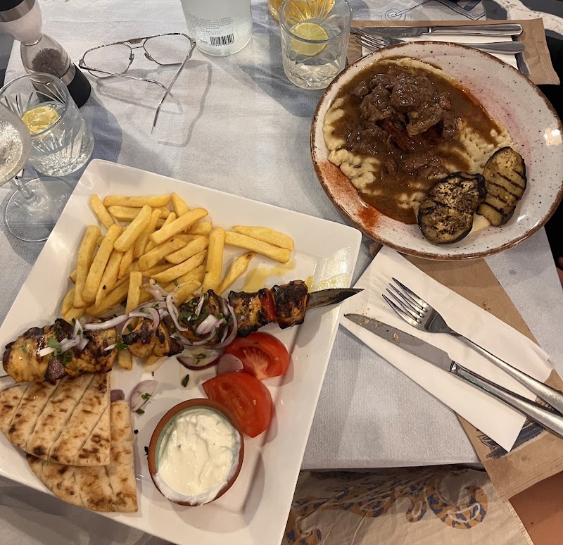 MELI Restaurant - Photo 5