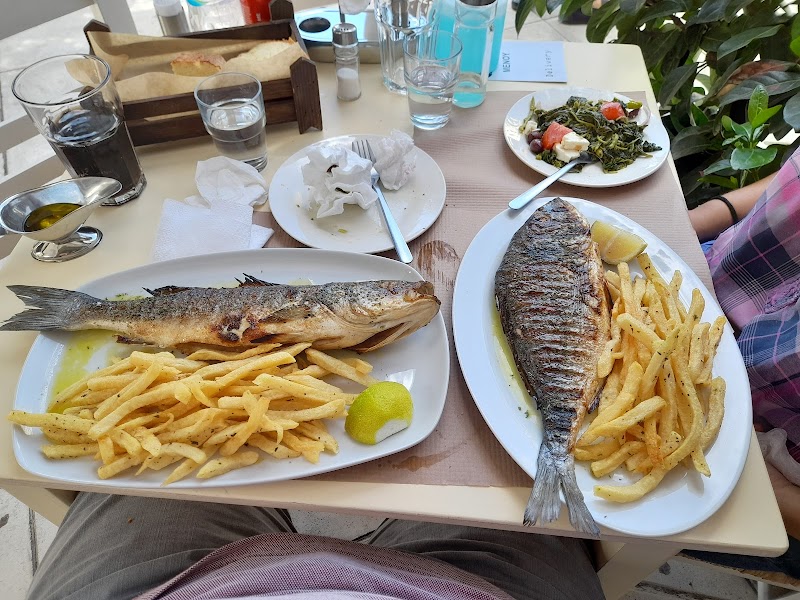 Sirokos Fish & Grill - Photo 5