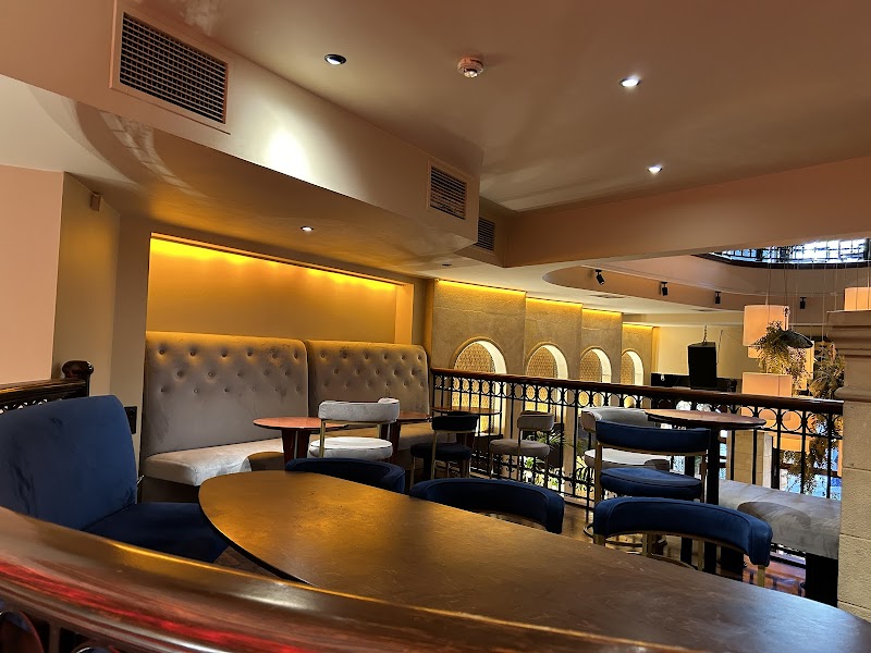 Ritz Heraklion - Photo 1