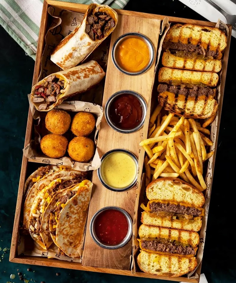 Waggon Restaurant - Photo 4