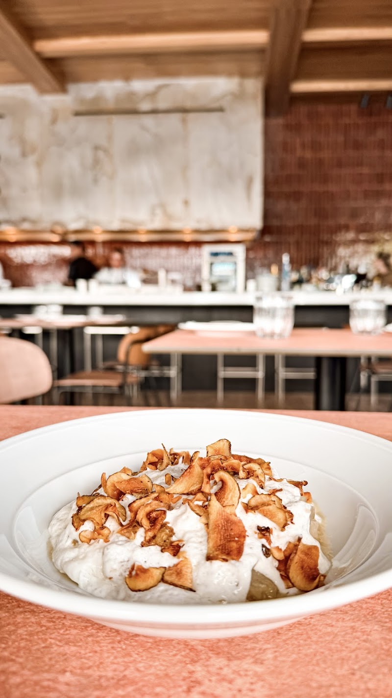 Darling Bistro - Photo 5