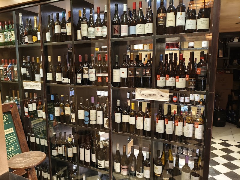 Luna Lounge - Photo 5