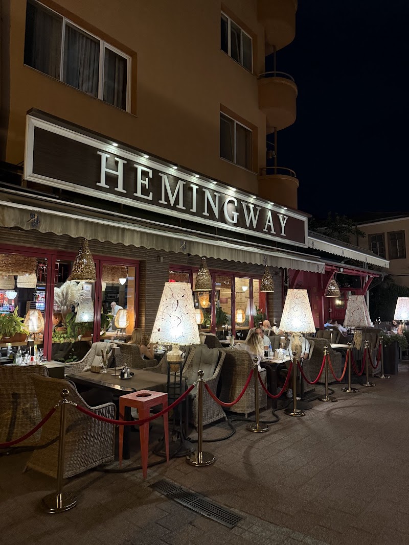 Hemingway Restaurant - Photo 6