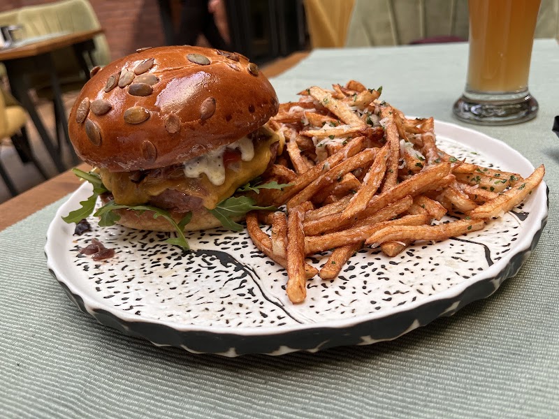 Hubertus New Age, Restaurant & Lounge - Photo 7