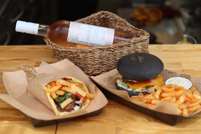 Mama Tierra Acropolis - Vegan street food - Photo 2