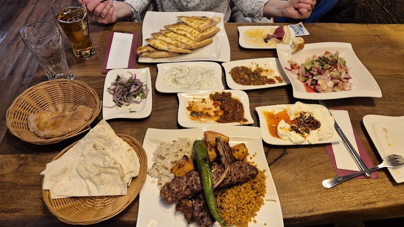 Best Food Grill Restaurant (ASPAVA) - Photo 3