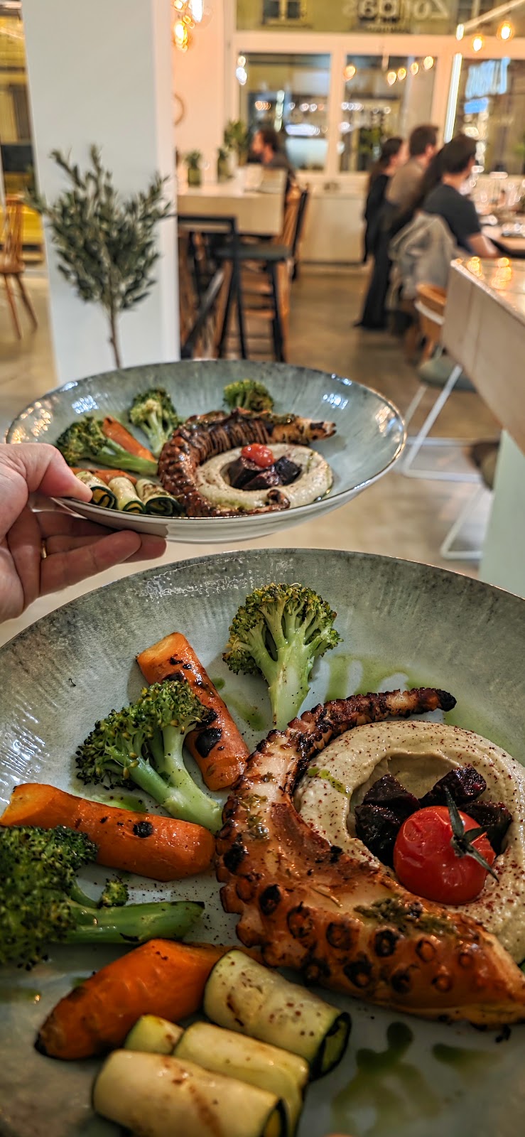 Zorbas Gastrobar - Photo 3