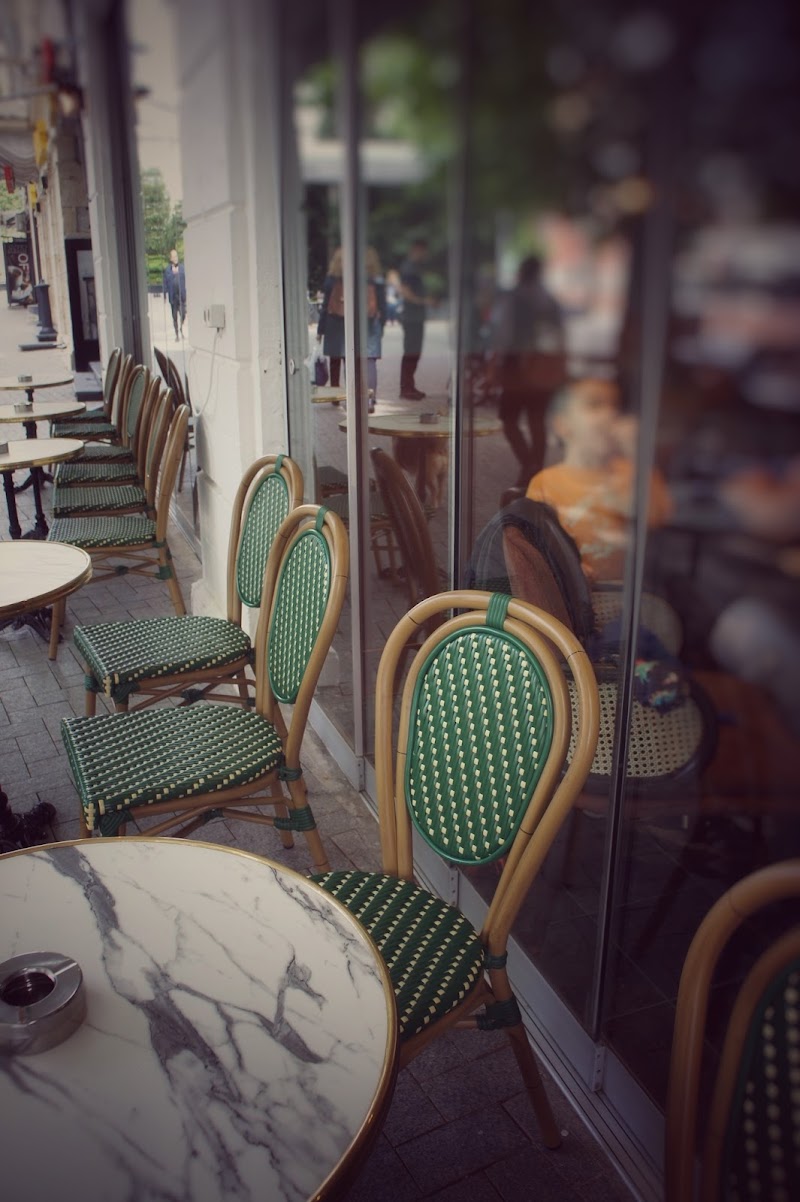 Bistro Boulevard - Photo 1