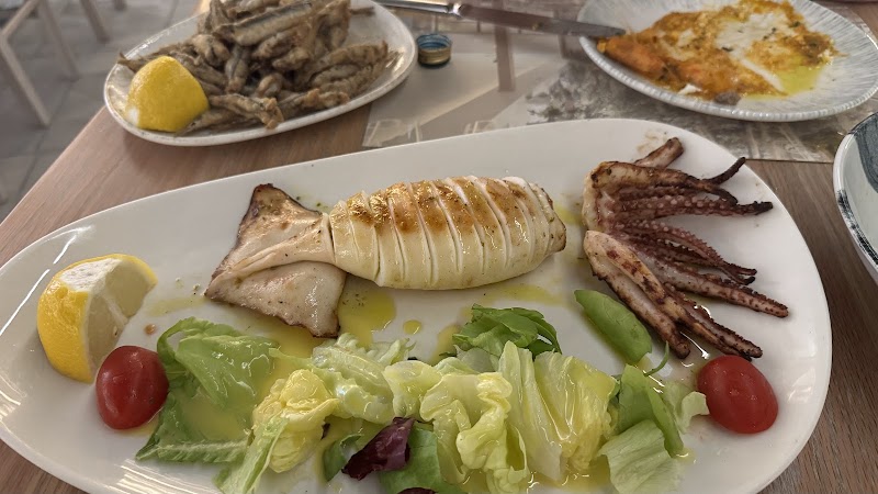 Thinalos Seafood Restaurant - Θίν'αλος - Photo 4