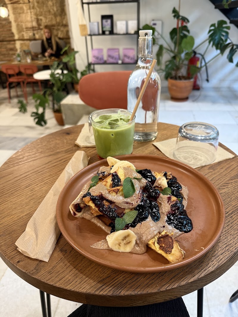 Wholehearted Cafe - Photo 3