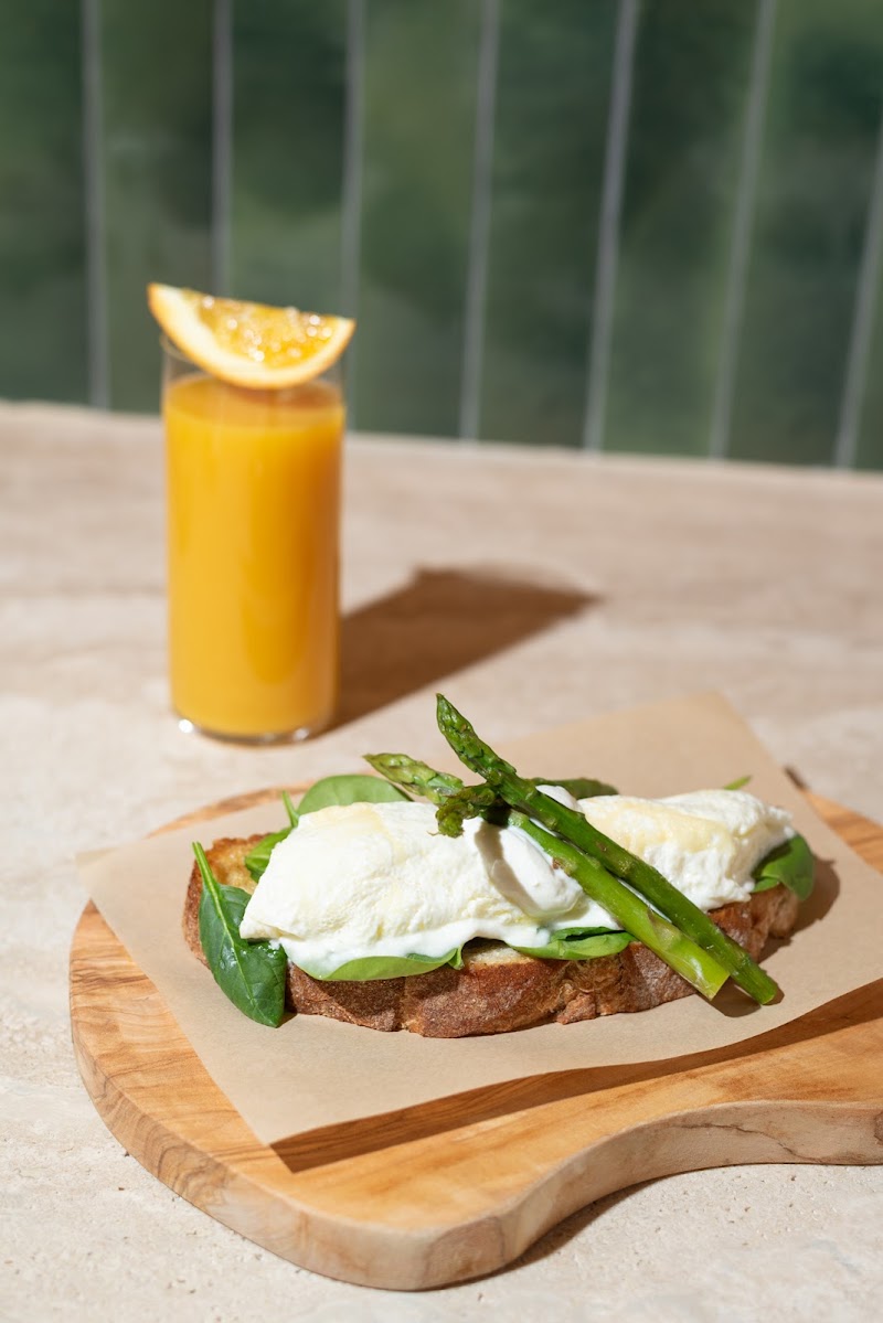 Yphes Restaurant Athens - Photo 2