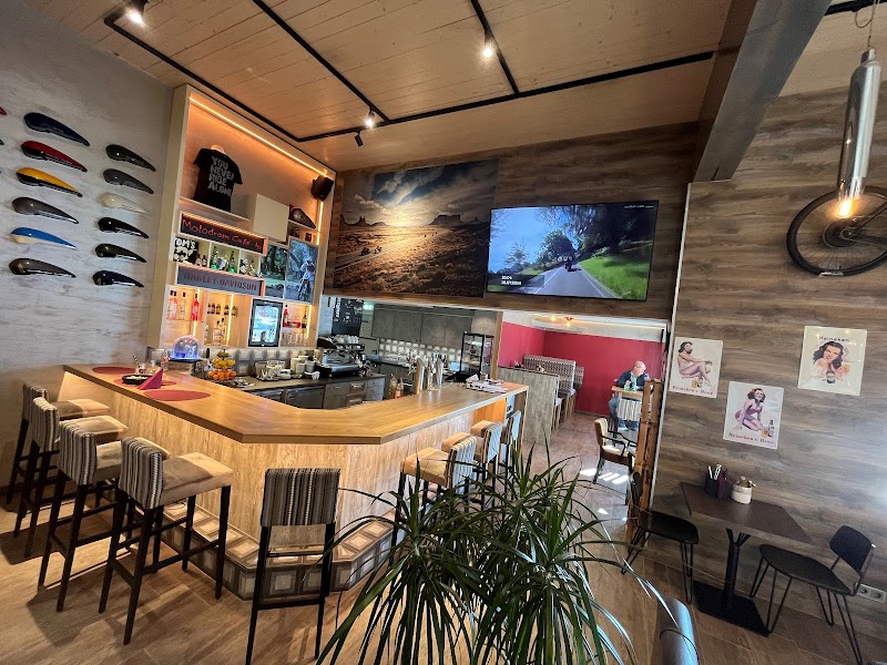 Rebel84 Cafè - Photo 1