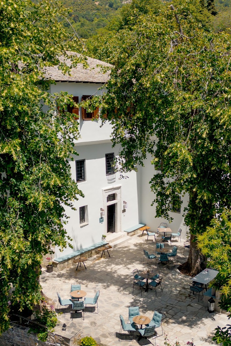 Kenta Gastrobar - Photo 3