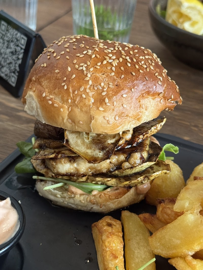 Gram Bistro - Photo 5