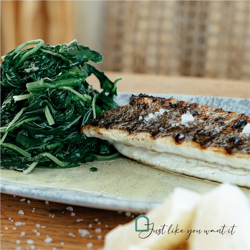 Kastella Seafood Restaurant - Photo 2