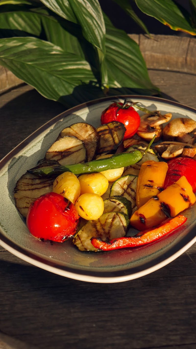 Grnd Restaurant - Photo 2