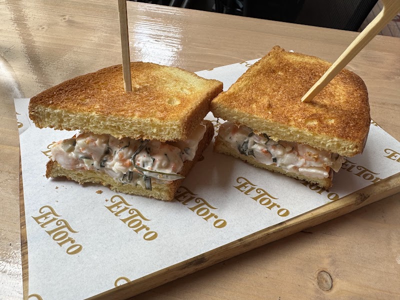 El Toro | Tapas Gastro Bar - Photo 3