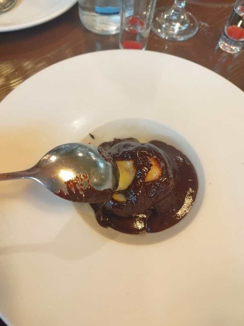 Agora Select - Photo 5