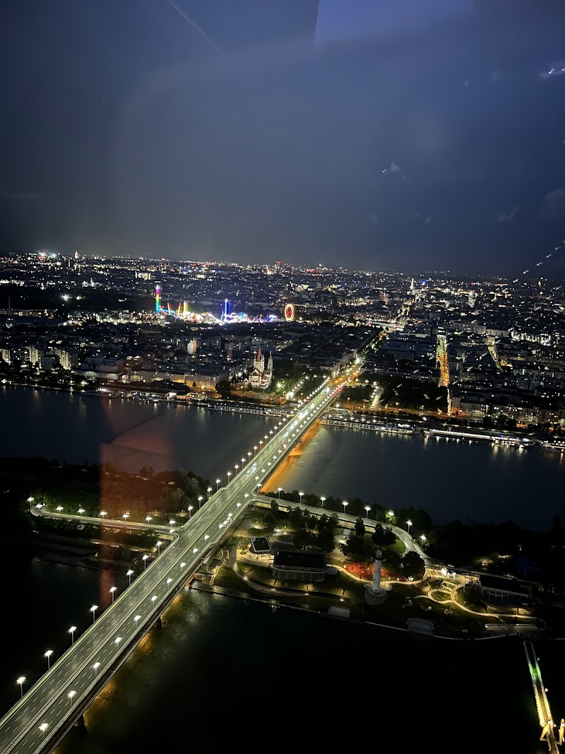 Altia Restaurant - Photo 5