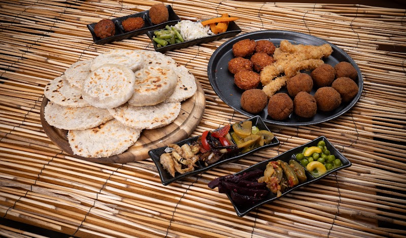 rCurry Sri Lankan Restaurant - Photo 2