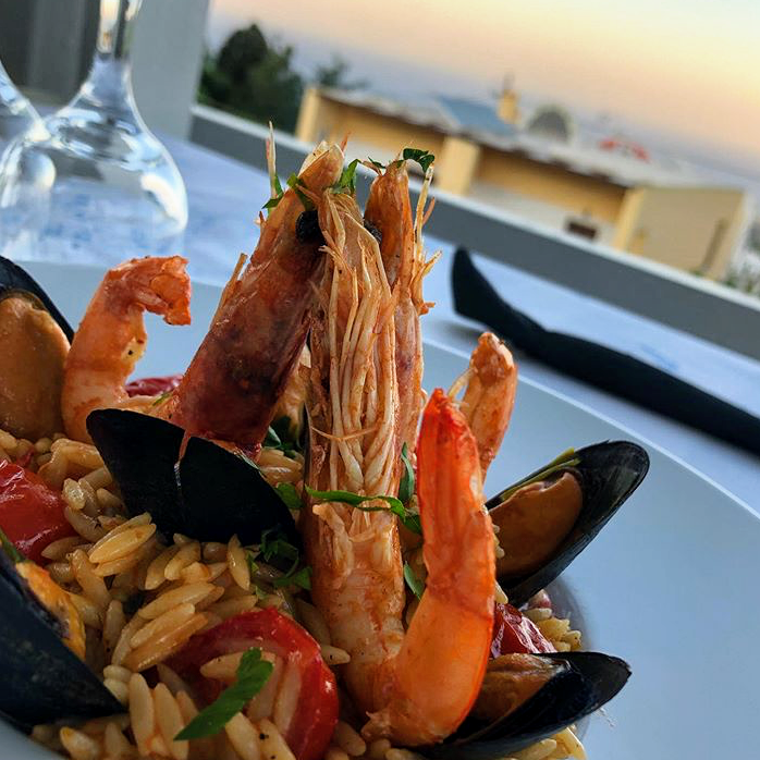 Triana Tavern - Photo 2