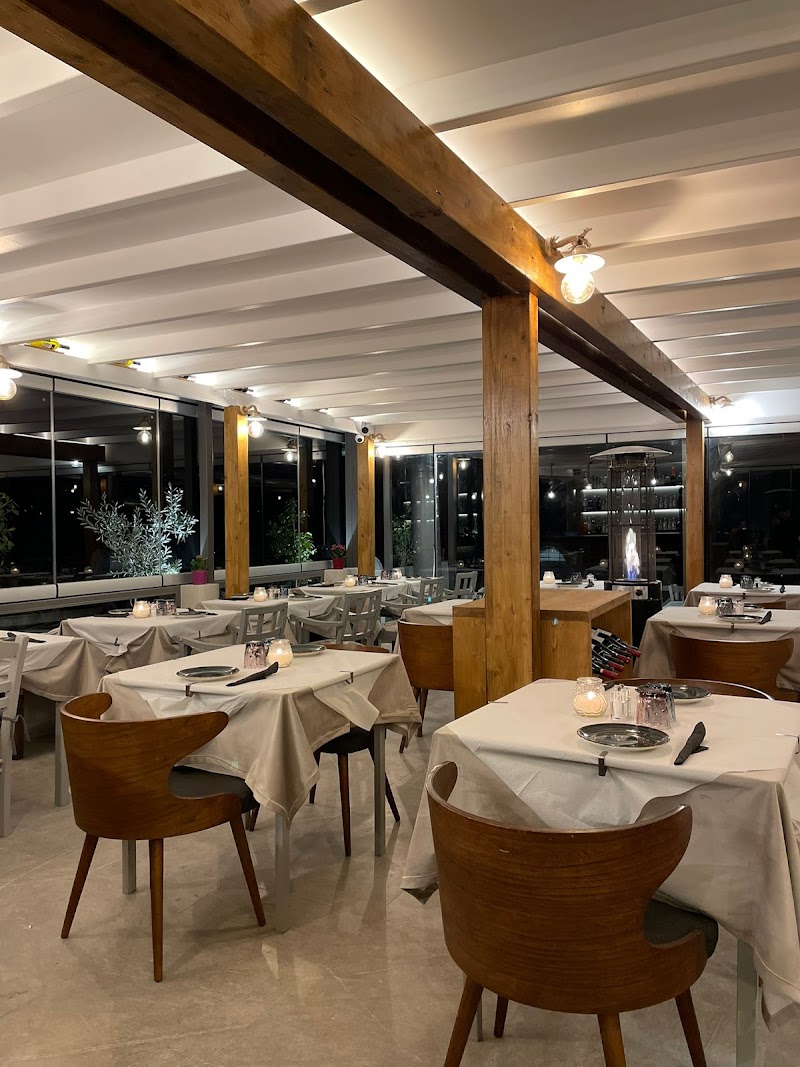 Triana Tavern - Photo 1