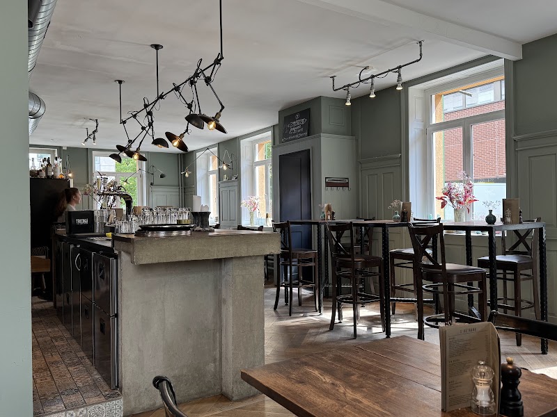 Stricker's - Photo 4