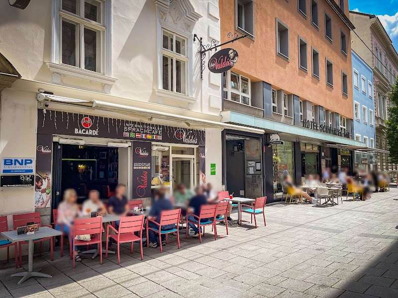 Cafe Valdes - Photo 4