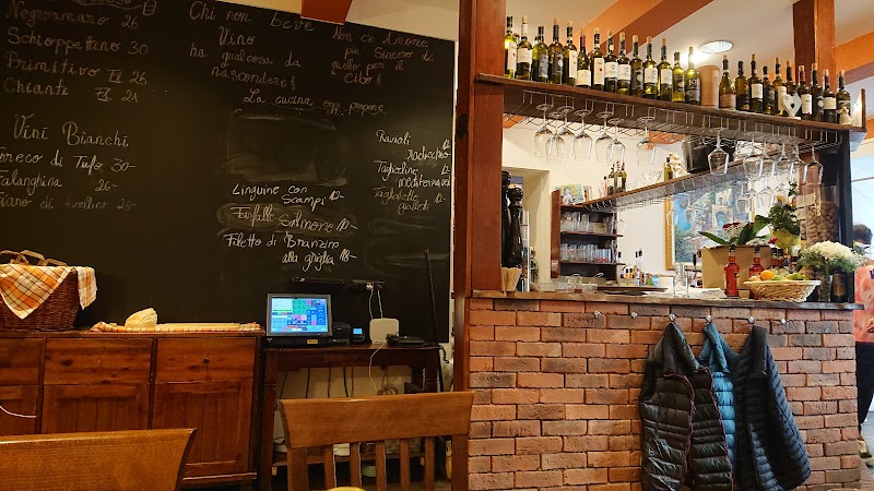 Pulcinella Cafe & Ristorante - Photo 1