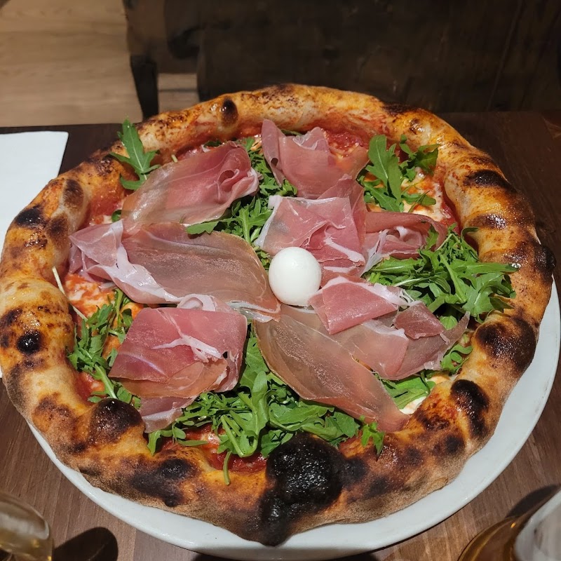 Pizzeria Ristorante Riccardo’s St.Moritz - Photo 4