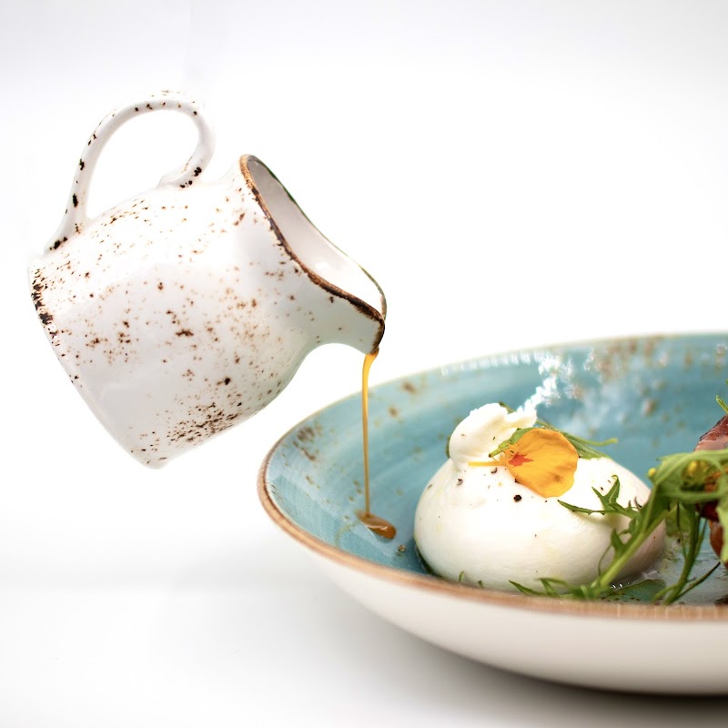 Sauceria Restaurant & Bistro - Photo 2