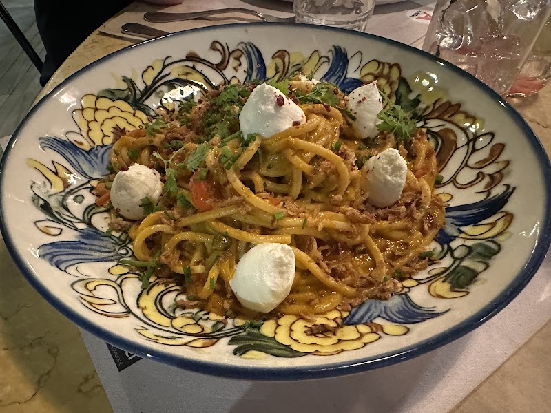 Yard restaurant - Photo 3