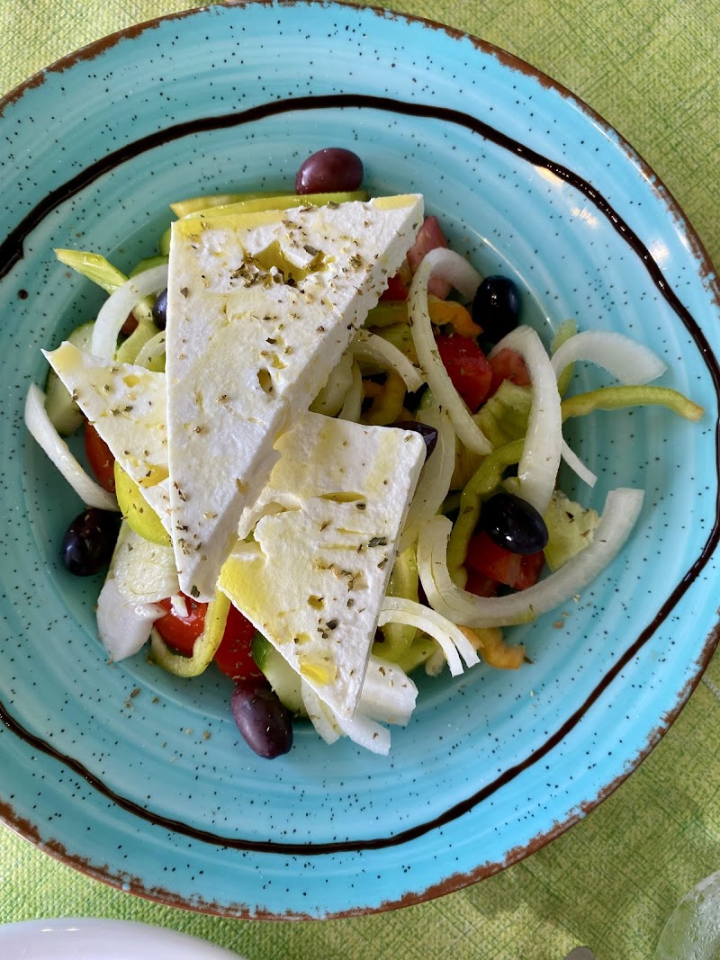 PANDORA RESTAURANT - Photo 3