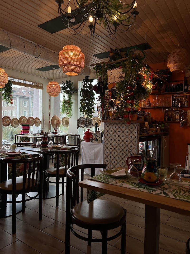 La Casita Bistro Tapasbar - Photo 5