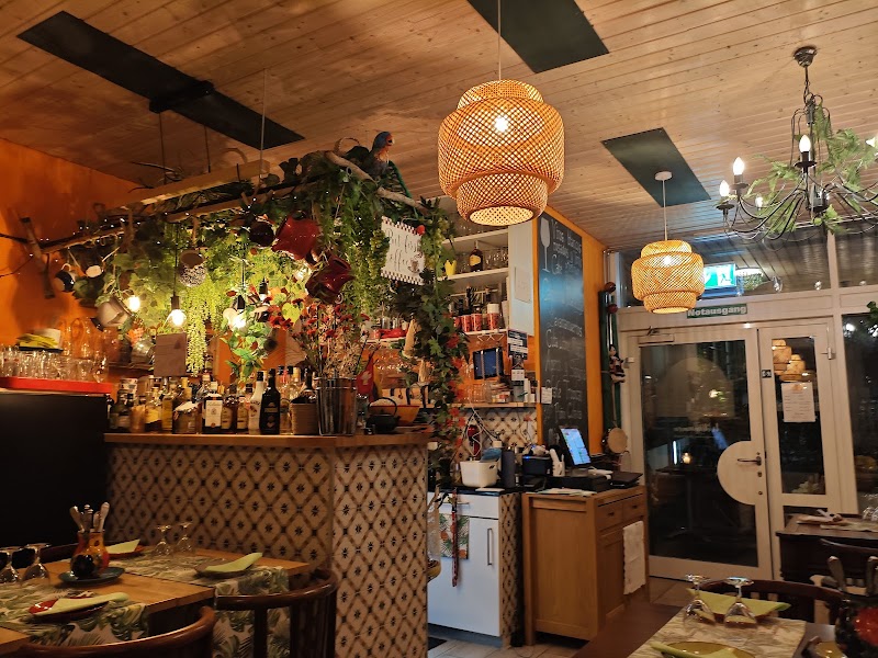 La Casita Bistro Tapasbar - Photo 3