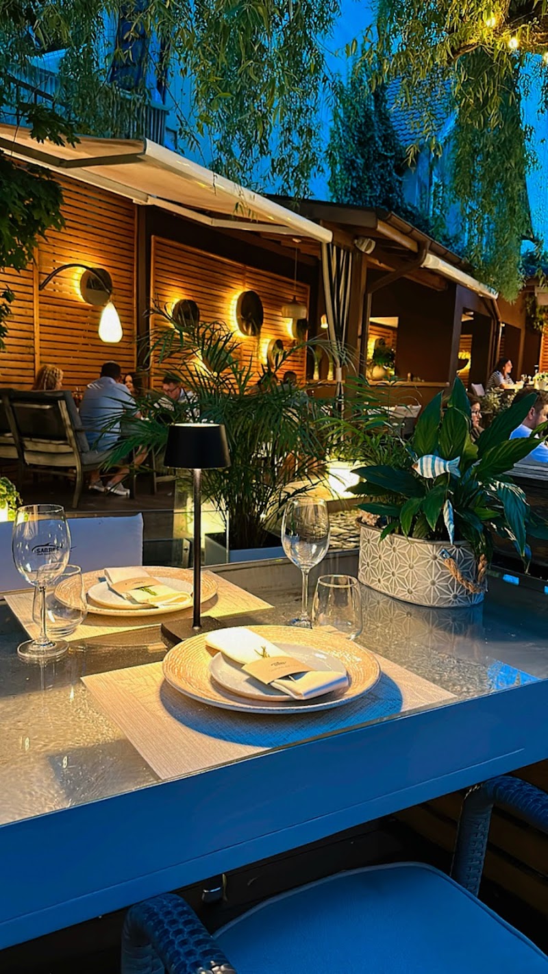 Restaurant Sabres - Photo 1