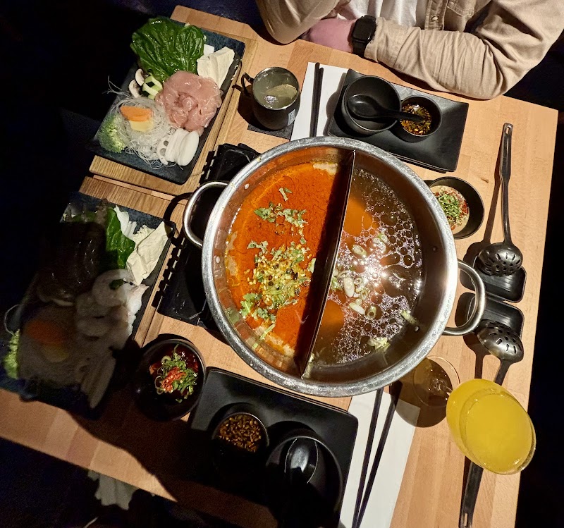 Mama Liu & Sons - Photo 3