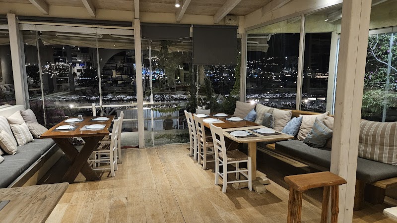 Apaggio Restaurant - Photo 2