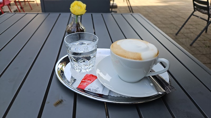 JC's HouseCafe - Photo 4