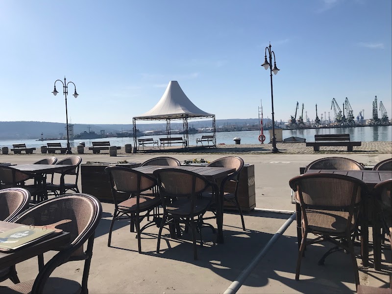 Staria Chinar - Port Varna - Photo 1