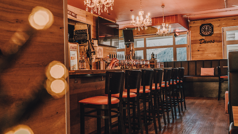 Mountain`s Akt Diner & Bar & Biergarten - Photo 1