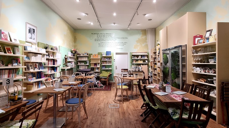 Secret Garden Café Restaurant - Photo 7